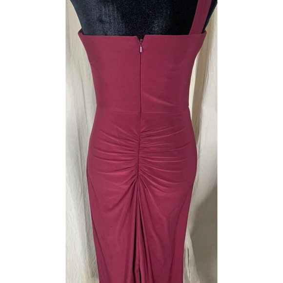 DB Studio Bodycon Dress Womens Size 4 Burgundy One Shoulder Knee Length Dress - Picture 6 of 14